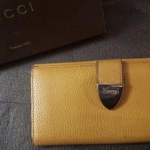Gucci wallet